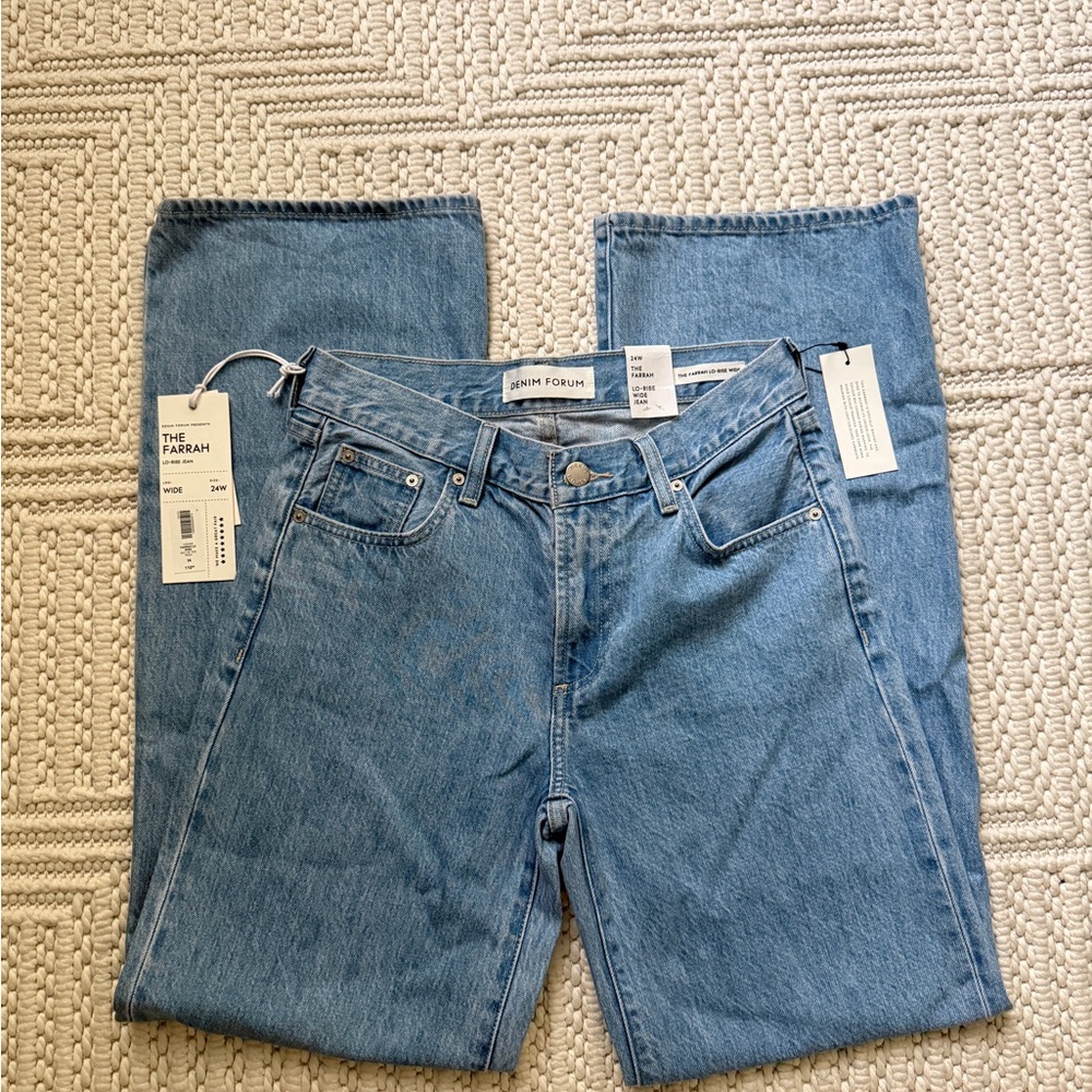 NWT Aritzia Denim Forum The Farrah Lo-Rise Wide Jean - Picture 3 of 6